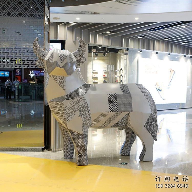 鏤空牛雕塑 幾何面不銹鋼鏤空動(dòng)物雕塑