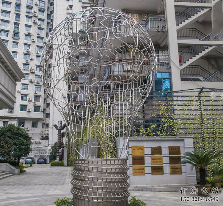 鏤空燈泡雕塑廠家 現(xiàn)代藝術標識 不銹鋼鏤空燈泡雕塑
