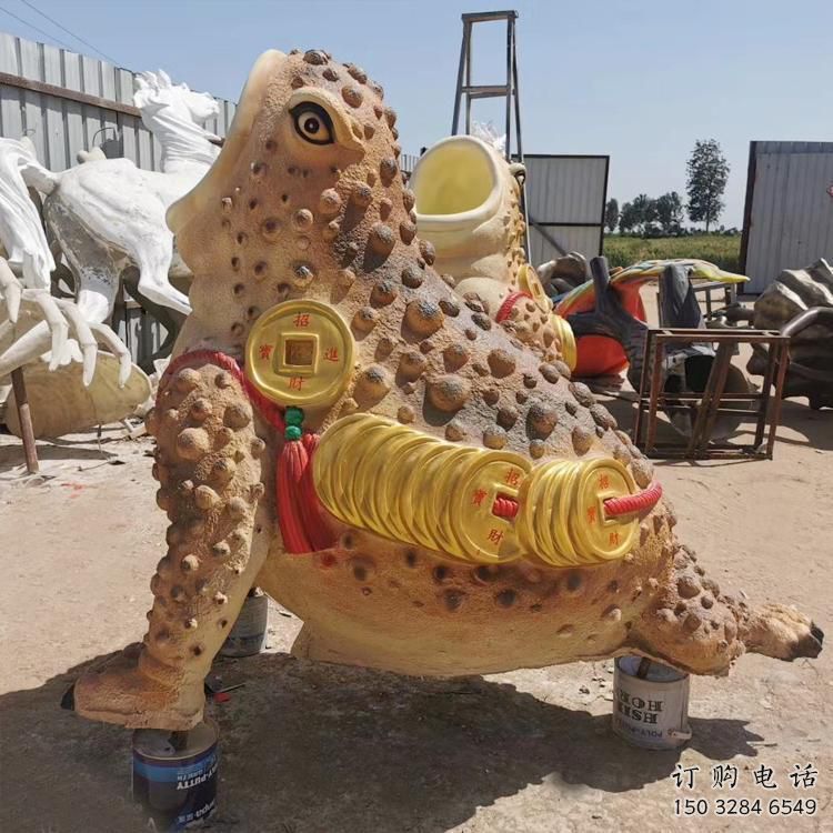 金蟾雕塑 彩繪動(dòng)物擺件 園林不銹鋼金蟾雕塑廠(chǎng)家