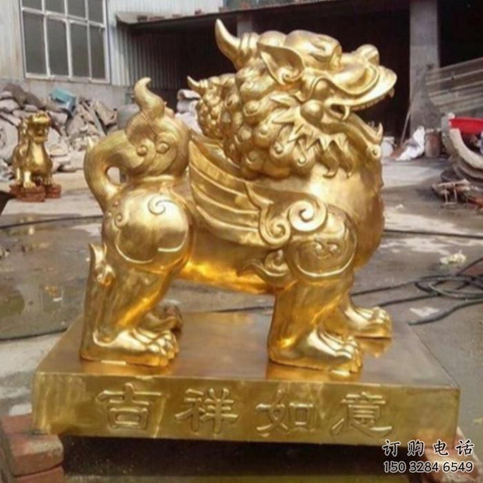 室內(nèi)獨角獸雕塑廠家 大型房地產(chǎn)小品 步行街異形獨角獸雕塑