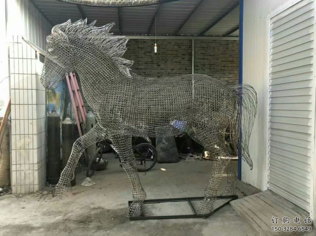 游樂場馬雕塑廠家 戶外賓館擺件 住宅小區(qū)鋼管馬雕塑