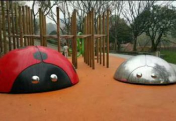 草地瓢蟲(chóng)雕塑廠家 戶(hù)外異形小品 戶(hù)外公園瓢蟲(chóng)雕塑