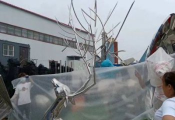 切面鹿頭雕塑廠家 現(xiàn)代抽象擺件 商場幾何鹿頭雕塑