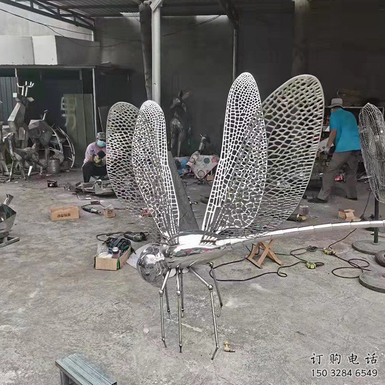 風(fēng)景區(qū)蜻蜓點水雕塑廠家 中式擺件 戶外鏤空蜻蜓點水雕塑