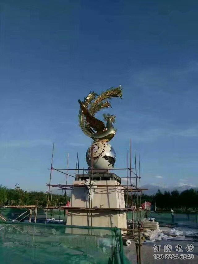 步行街鳳鳥雕塑廠家 創(chuàng)意現(xiàn)代擺件 戶外鏡面鳳鳥雕塑 步行街鳳鳥雕塑廠家 創(chuàng)意現(xiàn)代擺件 戶外鏡面鳳鳥雕塑