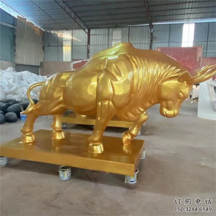 步行街金牛雕塑廠家 大型創(chuàng)意擺件 戶外現(xiàn)代金牛雕塑