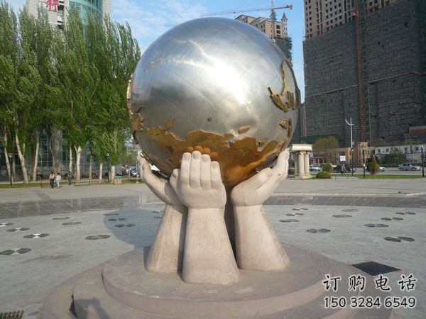 廣場地球雕塑廠家 公園鏡面小品 戶外不銹鋼地球雕塑 廣場地球雕塑廠家 公園鏡面小品 戶外不銹鋼地球雕塑