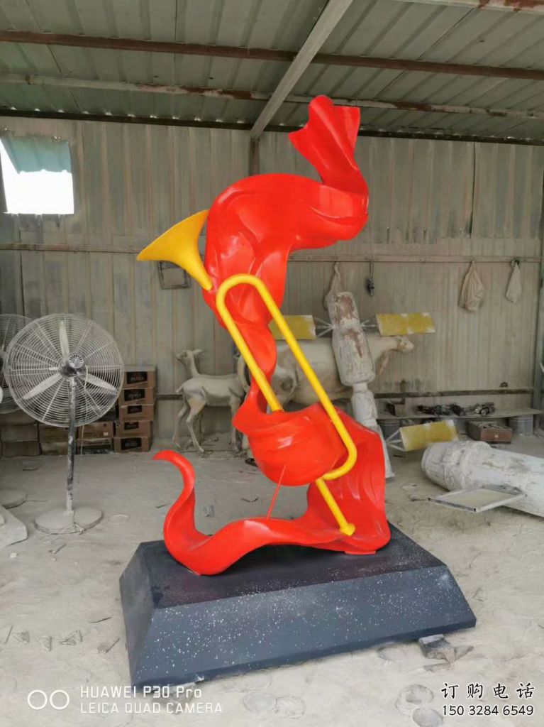 戶外號角雕塑廠家 噴漆小品 創(chuàng)意不銹鋼號角雕塑