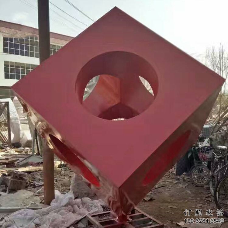 鏤空正方體雕塑廠家 園林小品 烤漆不銹鋼正方體雕塑廠家