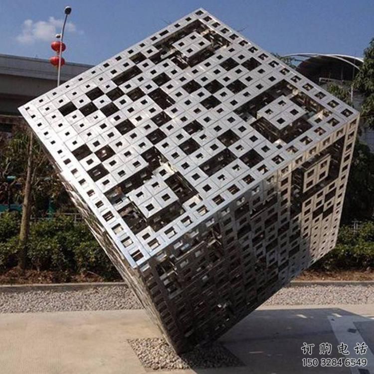 鏤空立方體雕塑廠家 廣場小品 鏤空不銹鋼立方體雕塑廠 鏤空立方體雕塑廠家 廣場小品 鏤空不銹鋼立方體雕塑廠