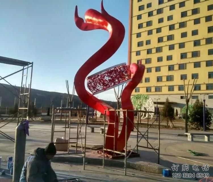 廣場鼓雕塑廠家 鏤空小品 大型不銹鋼鼓雕塑制作