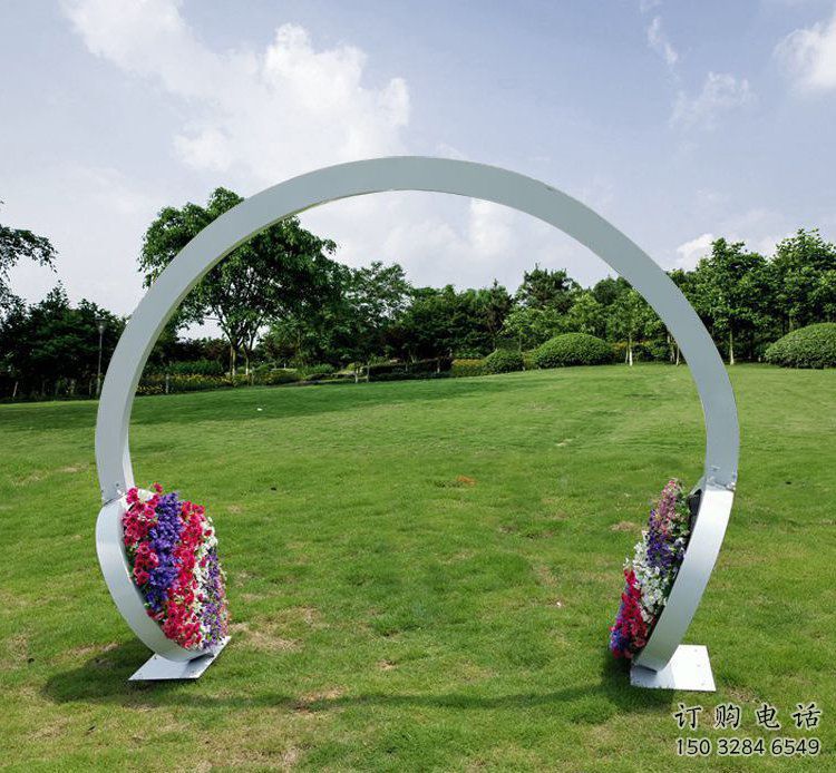 創(chuàng)意耳機(jī)雕塑廠家 創(chuàng)意抽象小品 公園不銹鋼耳機(jī)雕塑廠