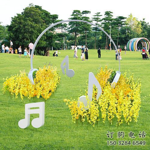 抽象耳麥雕塑廠家 廣場(chǎng)小品 戶外不銹鋼耳麥雕塑加工 抽象耳麥雕塑廠家 廣場(chǎng)小品 戶外不銹鋼耳麥雕塑加工