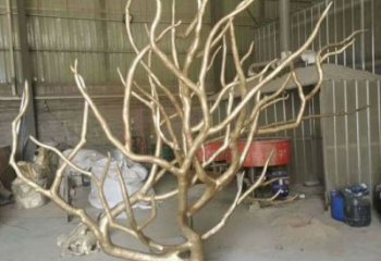 拉絲枯樹(shù)雕塑廠家 鏤空創(chuàng)意擺件 別墅區(qū)不銹鋼枯樹(shù)雕塑廠