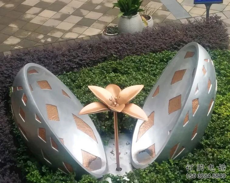 中式花苞雕塑廠家 公園小品 游樂(lè)場(chǎng)不銹鋼花苞雕塑廠 中式花苞雕塑廠家 公園小品 游樂(lè)場(chǎng)不銹鋼花苞雕塑廠