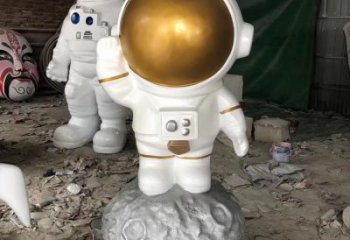 廣場(chǎng)太空人雕塑廠家  現(xiàn)代小品  烤漆太空人雕塑定制
