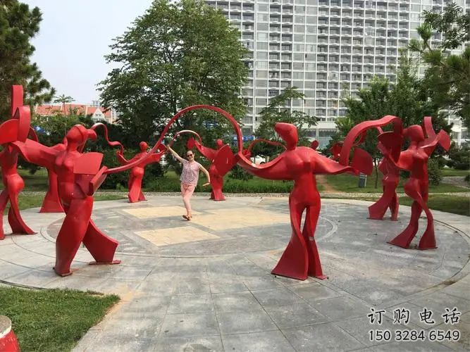 彩繪扭秧歌雕塑廠家  戶外創(chuàng)意擺件 街頭烤漆不銹鋼扭秧歌雕塑