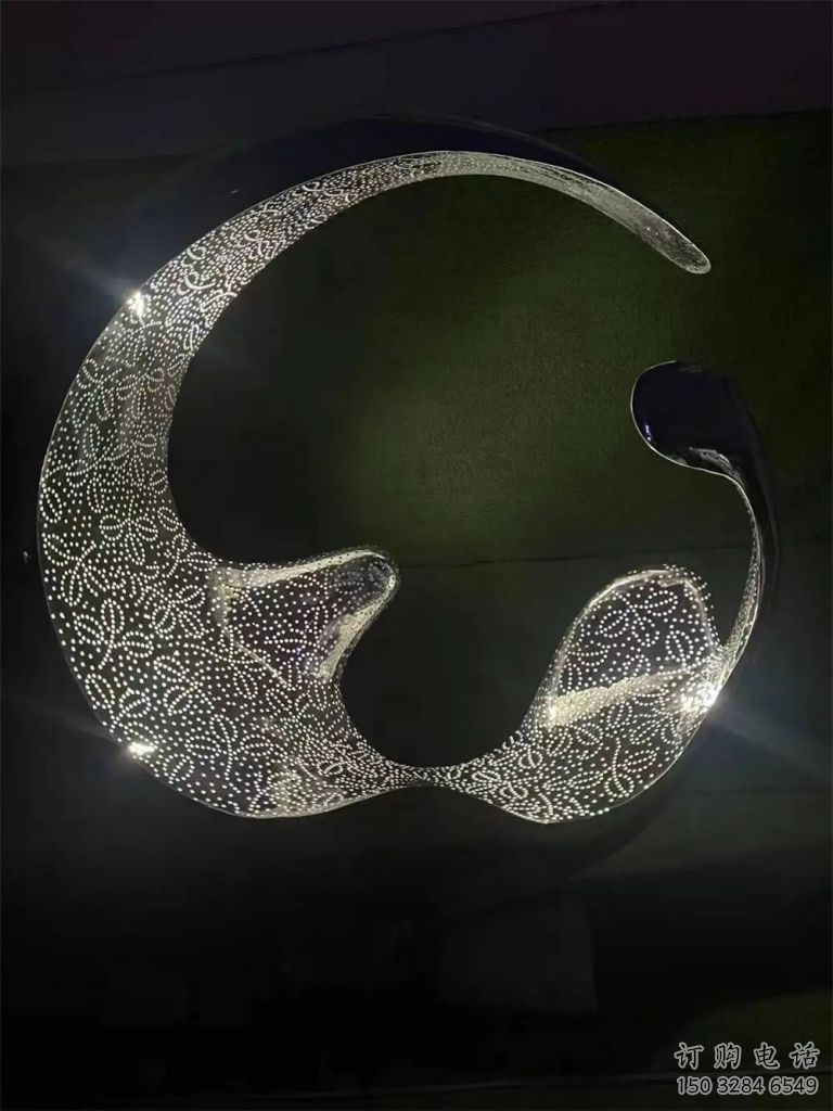 水滴雕塑廠家，鏤空燈光工藝，現(xiàn)代不銹鋼水滴雕塑