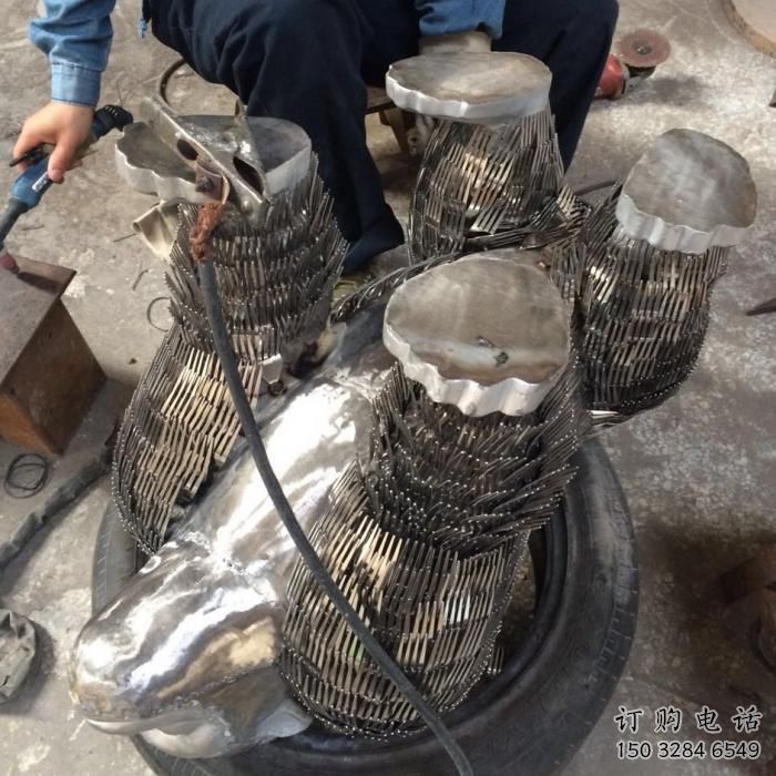江蘇農(nóng)村猩猩雕塑，發(fā)光主題，噴砂工藝