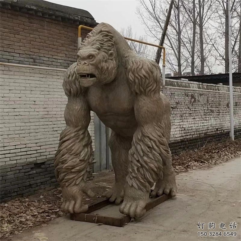 山東幼兒園猩猩雕塑，動(dòng)物主題，仿古工藝