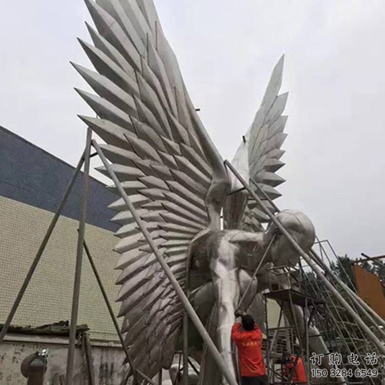 房地產(chǎn)翅膀雕塑廠家，仿古景觀雕塑，噴砂制造