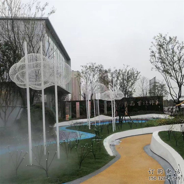 預(yù)定景觀云梯雕塑 彩繪剪紙?zhí)葑拥袼?校園云朵雕塑實(shí)景圖