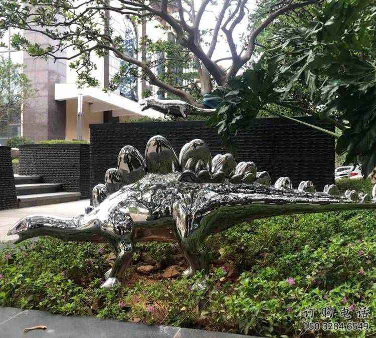 景觀恐龍雕塑廠家，拋光工藝，鏡面恐龍雕塑承接
