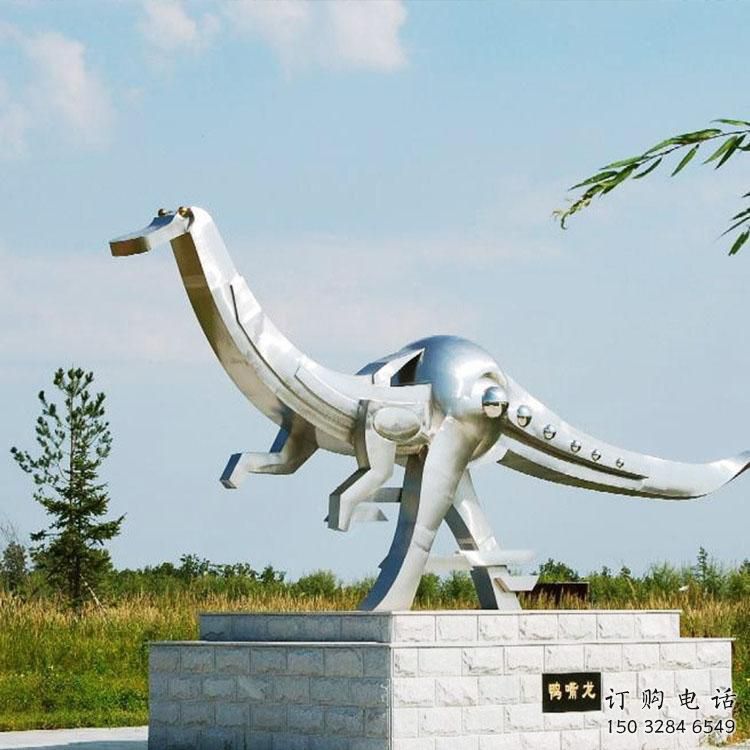 恐龍雕塑標(biāo)準(zhǔn)，廣場(chǎng)雕塑，鏡面恐龍雕塑廠家