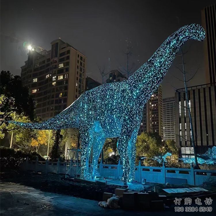 鏤空恐龍雕塑供需，標(biāo)識(shí)雕塑，燈光恐龍雕塑制造商