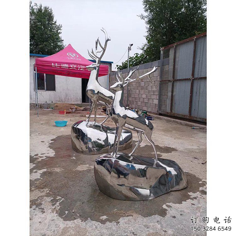 廣場小鹿雕塑批發(fā)，廣場系列，鏡面小鹿雕塑定價