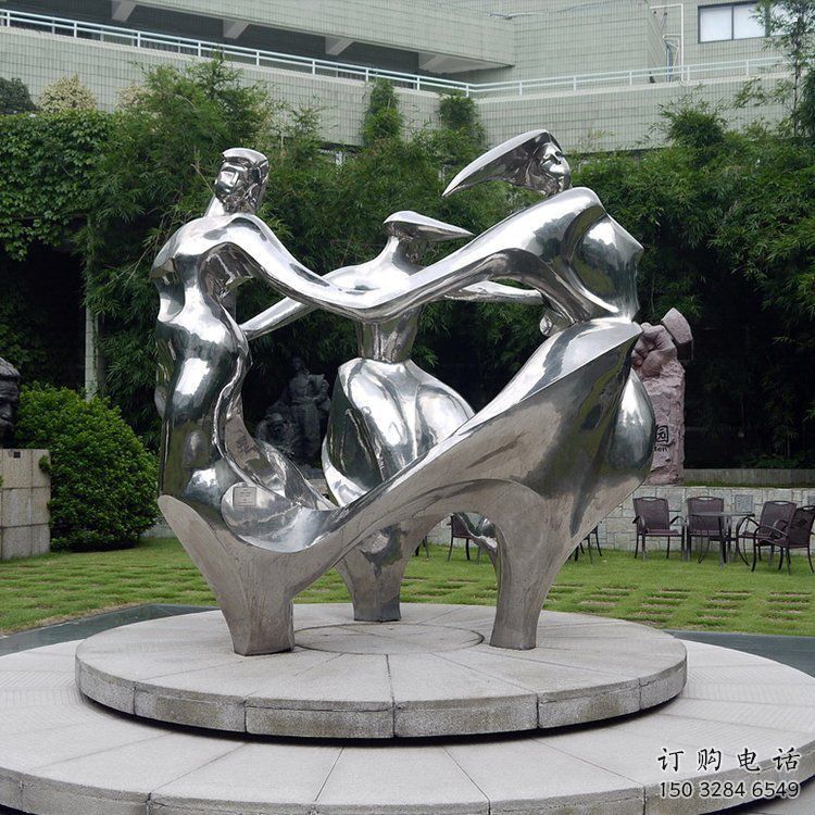 藝術地球雕塑承接，景區(qū)案例，公園地球天使雕塑定制
