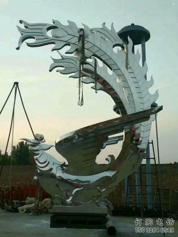 景觀鳳凰雕塑供求，美陳雕塑，藝術(shù)不銹鋼鳳凰雕塑優(yōu)選