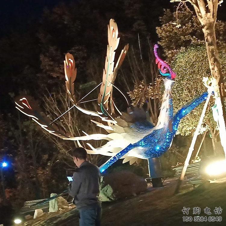 鳳凰雕塑專供，景區(qū)雕塑，城市發(fā)光鳳凰雕塑廠家提供