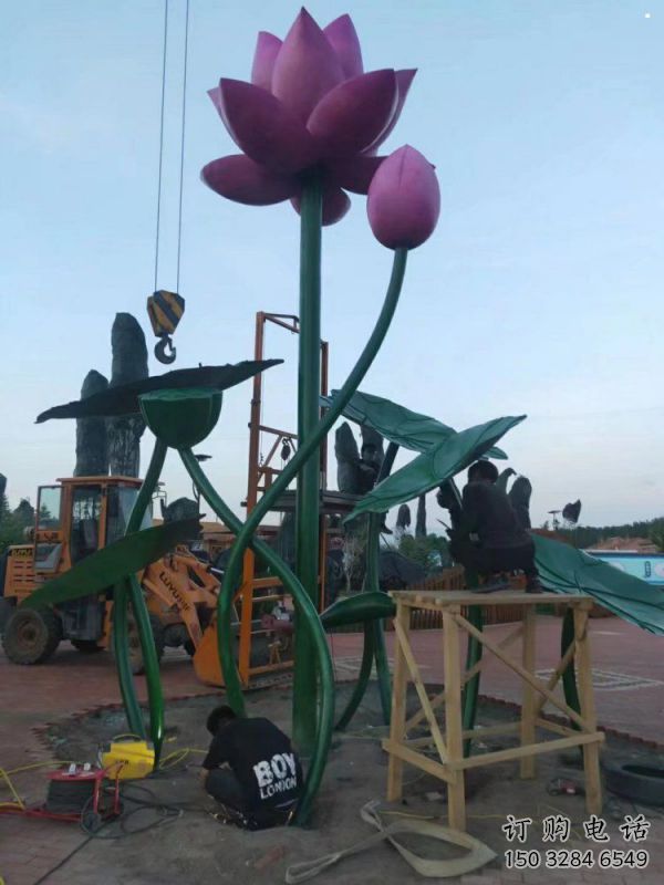 大型荷花雕塑公司，花園小品，荷花雕塑提供