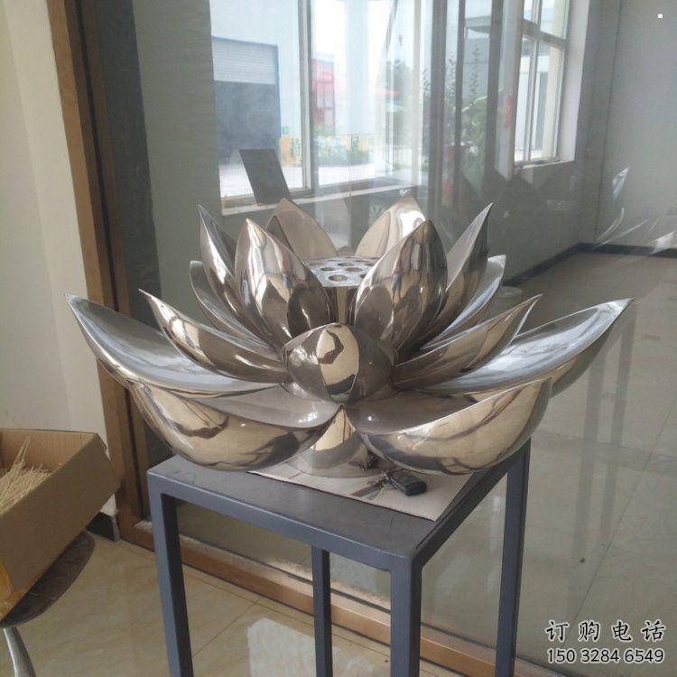 荷花雕塑展品，景觀概念，景觀鏡面荷花雕塑廠家優(yōu)選