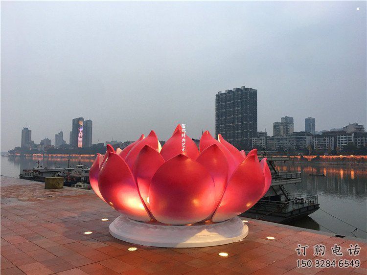 蓮花雕塑選用，透雕系列，現(xiàn)代蓮花噴泉雕塑優(yōu)價