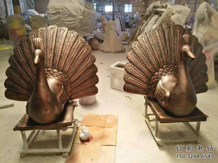 孔雀雕塑制造，廣場(chǎng)雕塑，制造銅孔雀雕塑廠家