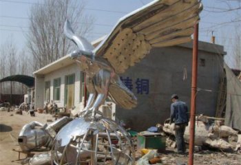 地球儀雕塑通用，城市雕塑，鏡面老鷹踩地球儀雕塑廠家