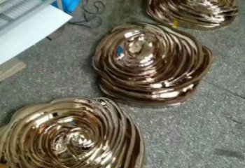 玫瑰花雕塑服務(wù)商，金屬構(gòu)件，金屬電鍍玫瑰花雕塑定價(jià)