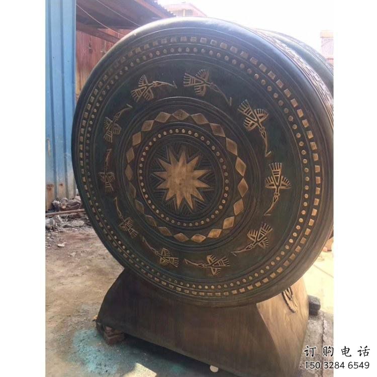 銅鼓雕塑專供，美陳雕塑，廣場(chǎng)銅鼓雕塑預(yù)定