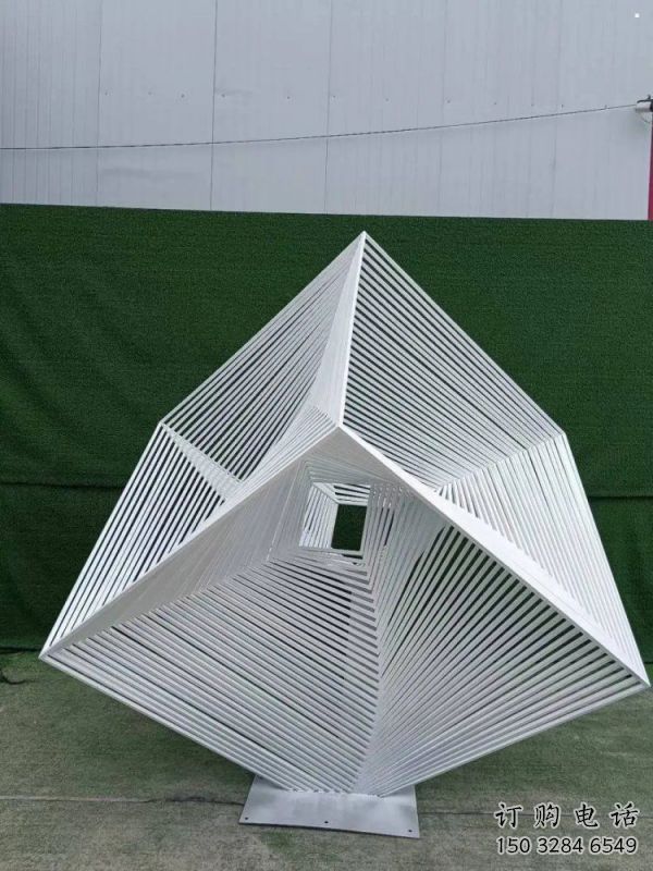 立方體雕塑承接，城市裝飾，鏤空立方體雕塑批發(fā)