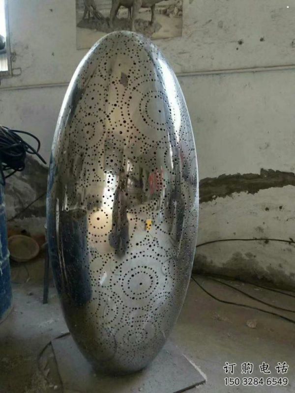 鏡面球雕塑承接，鋼管組合，鏤空不銹鋼球雕塑特供