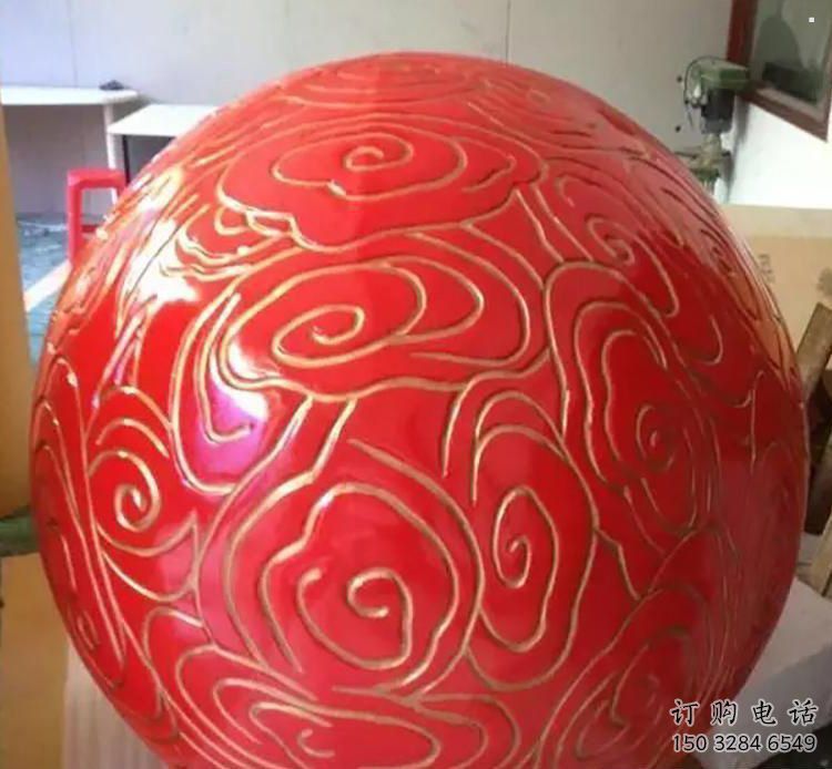 鏤空球雕塑廠家，美陳雕塑烤漆鏤空球雕塑優(yōu)選