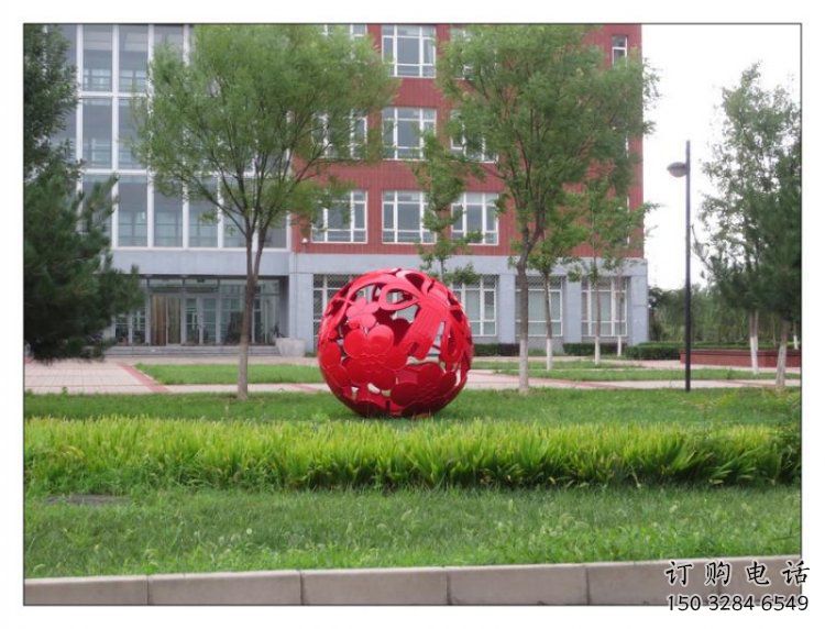 大型花紋球雕塑選用，陸地?cái)[件，不銹鋼花紋球雕塑廠家