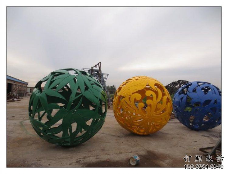 鏤空花紋球雕塑定做，廣場雕塑，不銹鋼花紋球雕塑優(yōu)選
