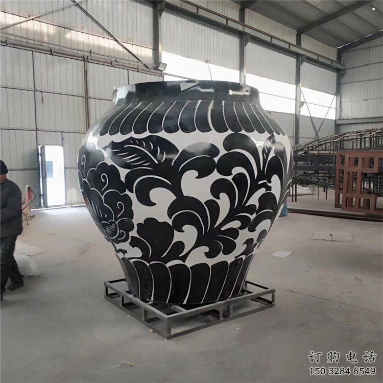 花瓶雕塑制造商，城市雕塑，玻璃鋼花瓶雕塑觀賞型