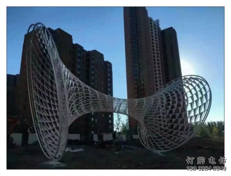 花瓶雕塑制造，歐式風(fēng)格，鏤空花瓶雕塑廠家供給