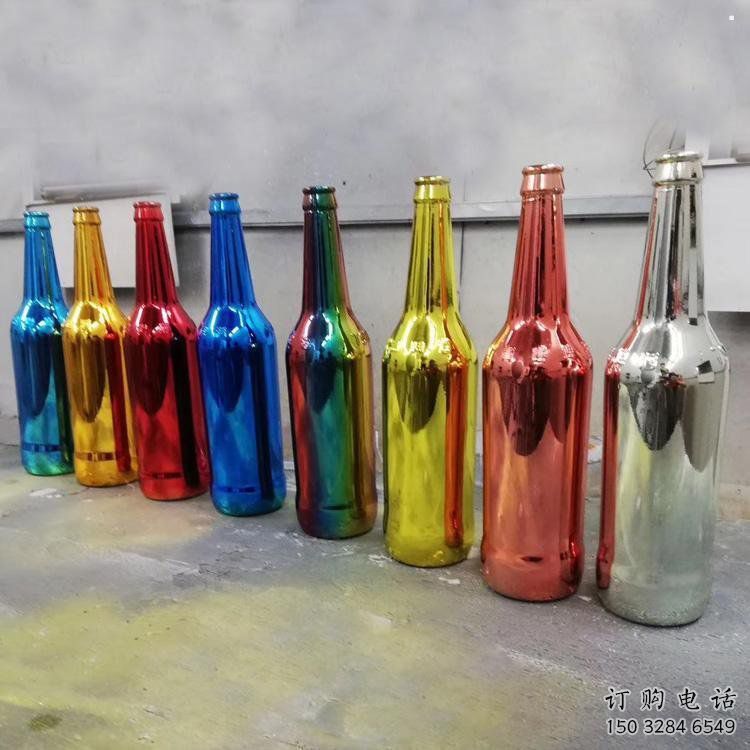啤酒瓶雕塑通用，戶外雕塑，玻璃鋼啤酒瓶雕塑供應(yīng)