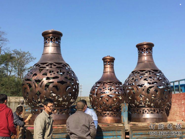 銅花瓶雕塑精選，戶外雕塑，景觀銅花瓶雕塑優(yōu)價(jià)