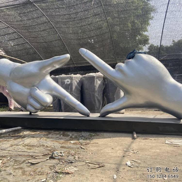 剪刀手雕塑供求，美陳雕塑，不銹鋼剪刀手雕塑制造